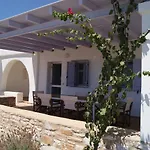Blue Xenia - 3 * Chrisi Akti (Paros)
